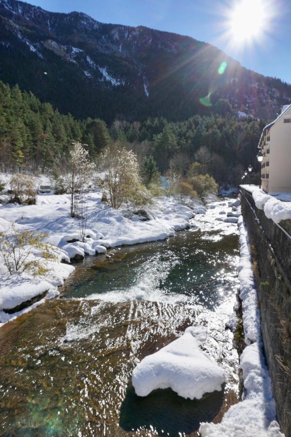 El Refugio De La Ardilla, Apartamento Canfranc-Estacion Zewnętrze zdjęcie