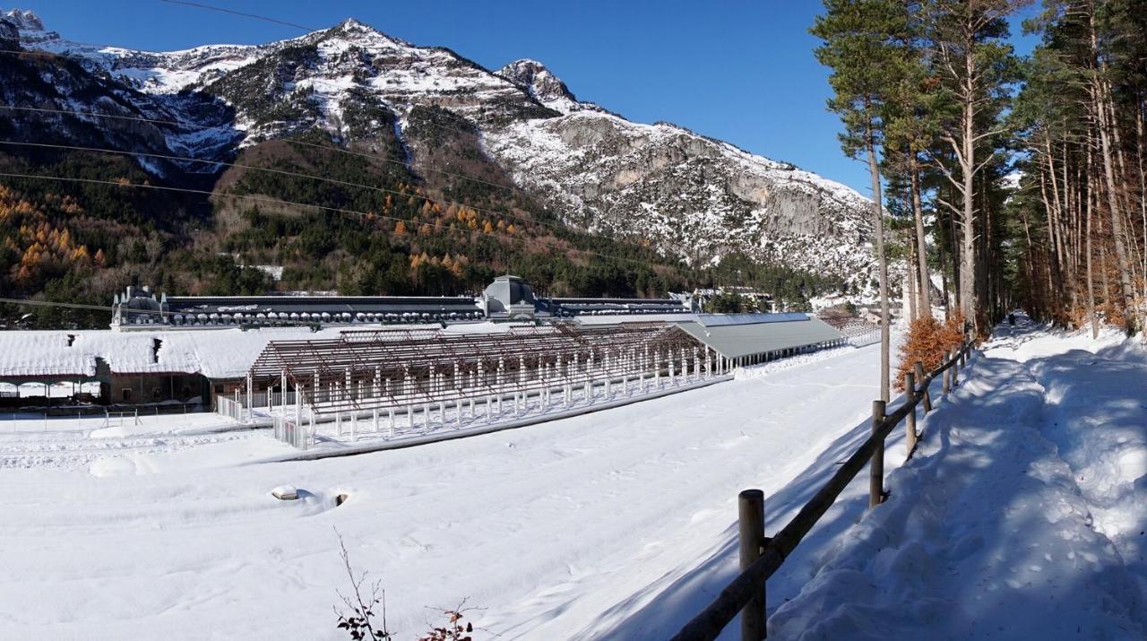 El Refugio De La Ardilla, Apartamento Canfranc-Estacion Zewnętrze zdjęcie